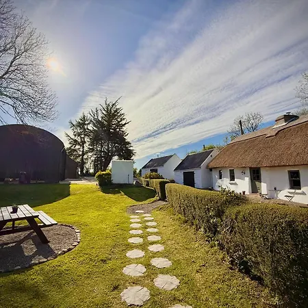 Murphys Thatched Cottage Mitchelstown Exterior photo